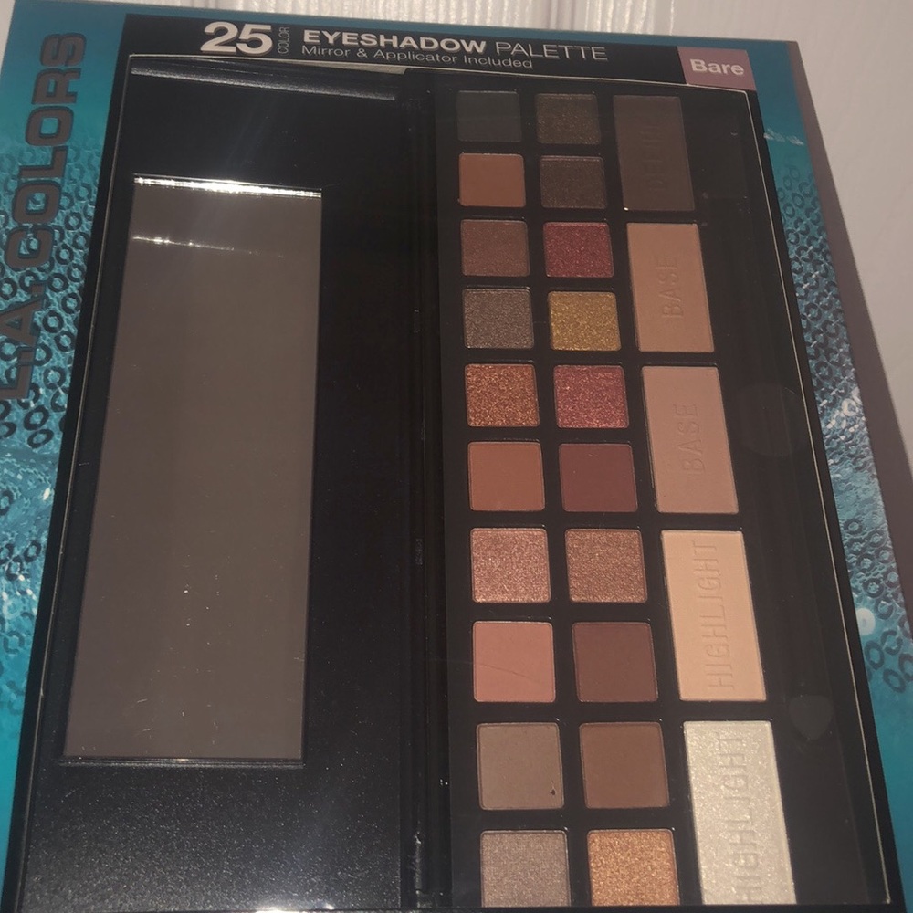 Eyeshadow palette